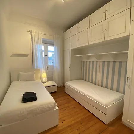 The Blackbird At Liberdade Avenue Apartment *